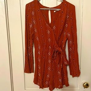 Long sleeve romper w/embroidery